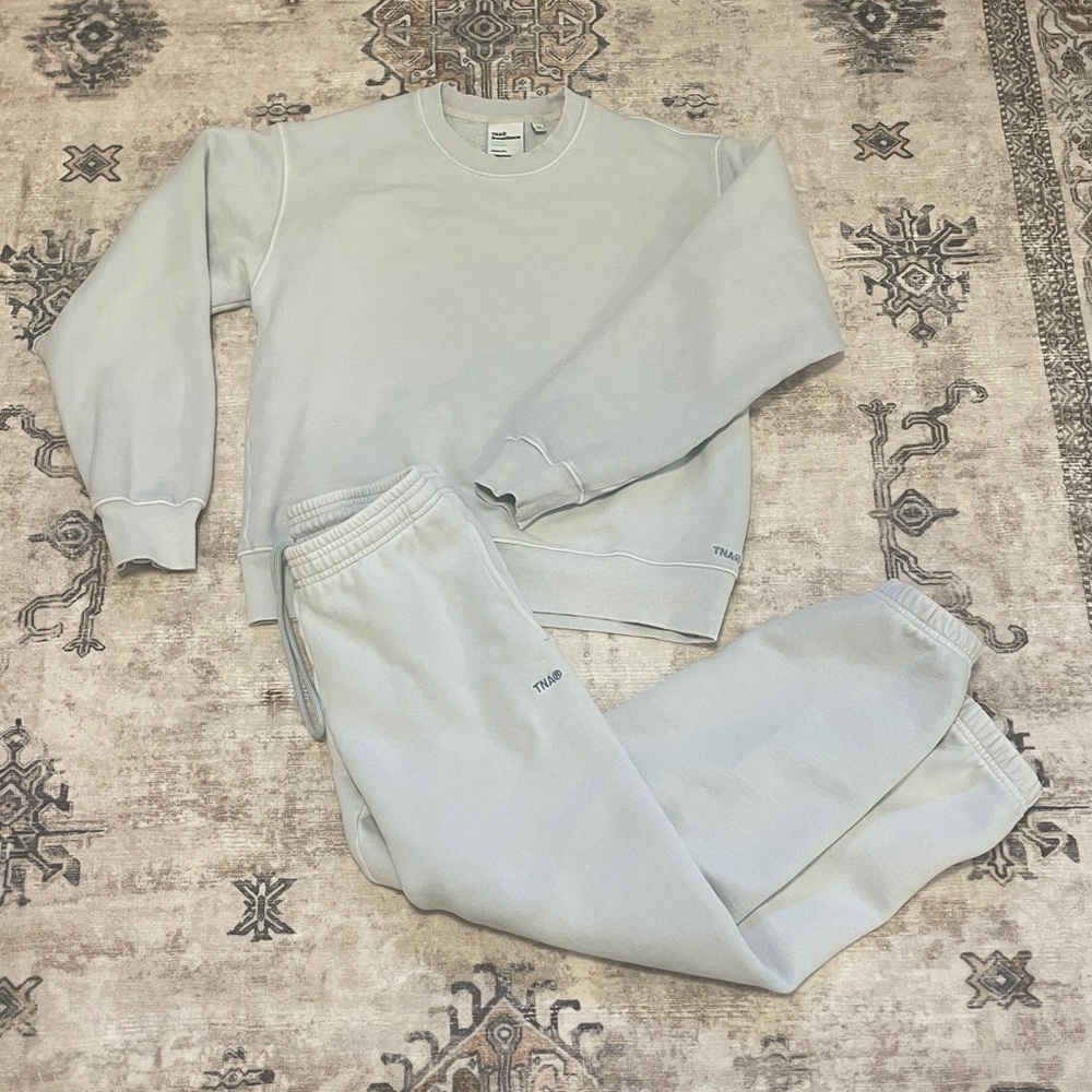Aritzia TNA lounge sweat set light blue